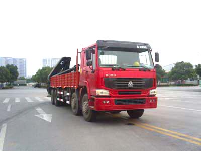 豪泺前四后八随车起重运输车